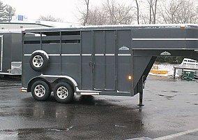 1999 Other Horse Trailer in Gordonville, Pennsylvania