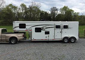 2016 Lakota Horse Trailer in Castalian Springs, Tennessee