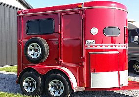 1998 Bison Horse Trailer in Monticello, Indiana