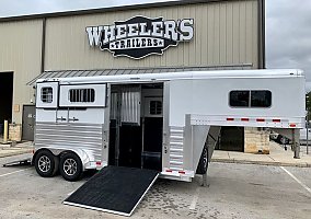 2022 4-Star Horse Trailer in Boerne, Texas