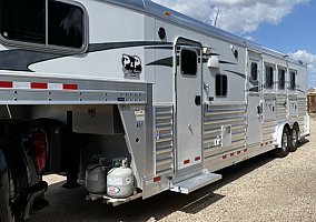 2016 4-Star Horse Trailer in Lubbock, Texas