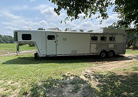 2004 Other Horse Trailer in Louisville, Alabama