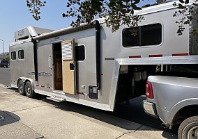 2017 Logan Horse Trailer in Lodi, California