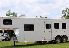 2014 Bison Horse Trailer in Ocala, Florida