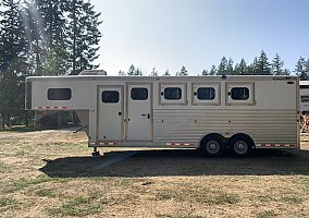 2008 Cimarron Horse Trailer in Anacortes, Washington