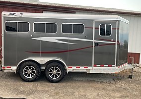 2021 4-Star Horse Trailer in Mexico, Missouri