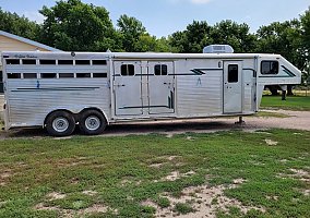 1996 4-Star Horse Trailer in Ericson, Nebraska