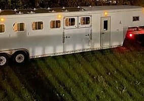 2004 Sooner Horse Trailer in Walworth, New York