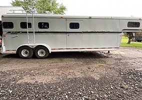 1997 Logan Horse Trailer in Lockport, New York