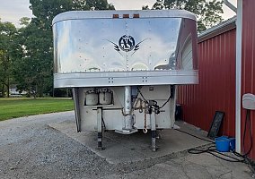 2000 Exiss Horse Trailer in Springfield, Ohio