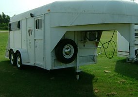 1995 Calico Horse Trailer in Kingfisher, Oklahoma