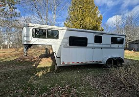 2007 Hawk Trailer 2007 Hawk Horse Trailer in Troy, Maine